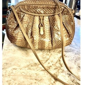Pierre Cardin vintage brown snakeskin shouder bag with tan leather lining